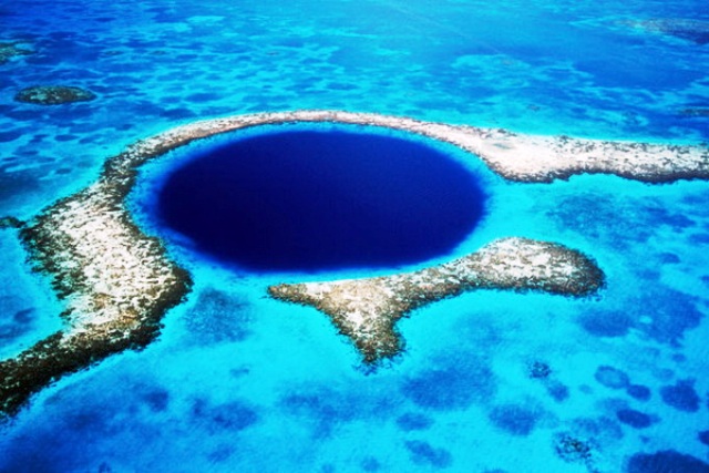 Plava rupa Belize web