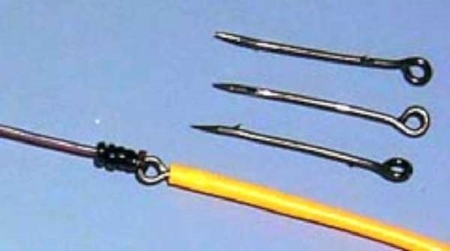 aiguille_a_soie_Mustad_fly_line_pins_eyelet-600